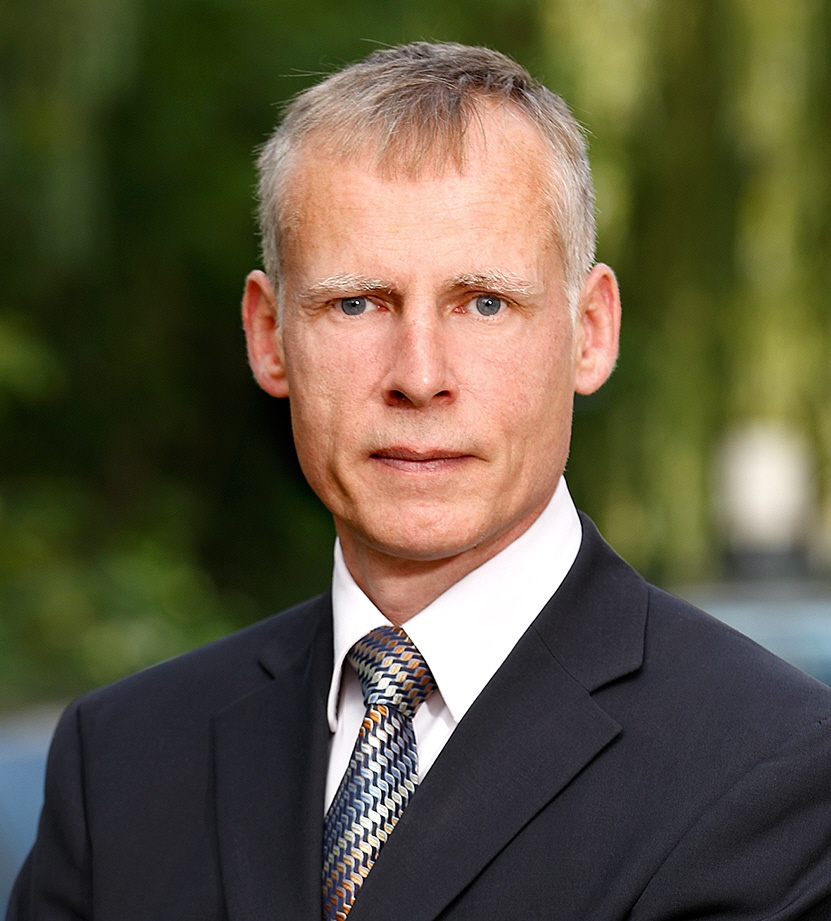 Dr. Matthias Kampmann
